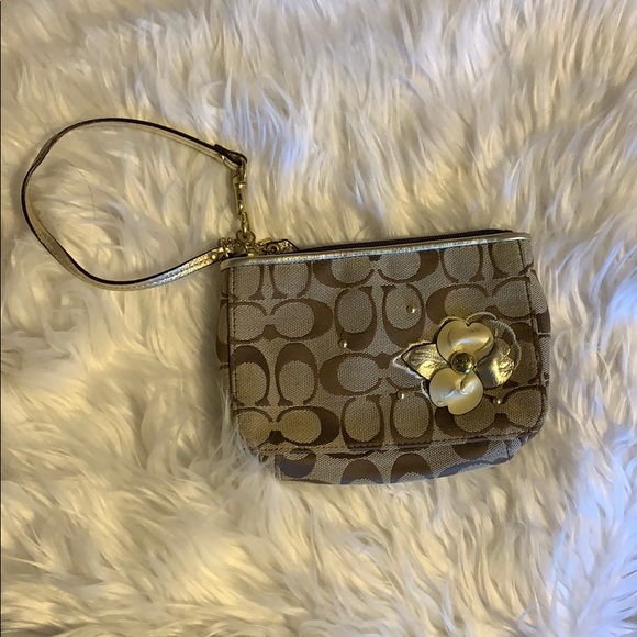 Coach purse and wristlet - Picture 6 of 10